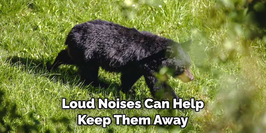 Loud Noises Can Help Keep Them Away