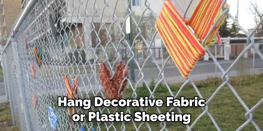 Hang Decorative Fabric or Plastic Sheeting