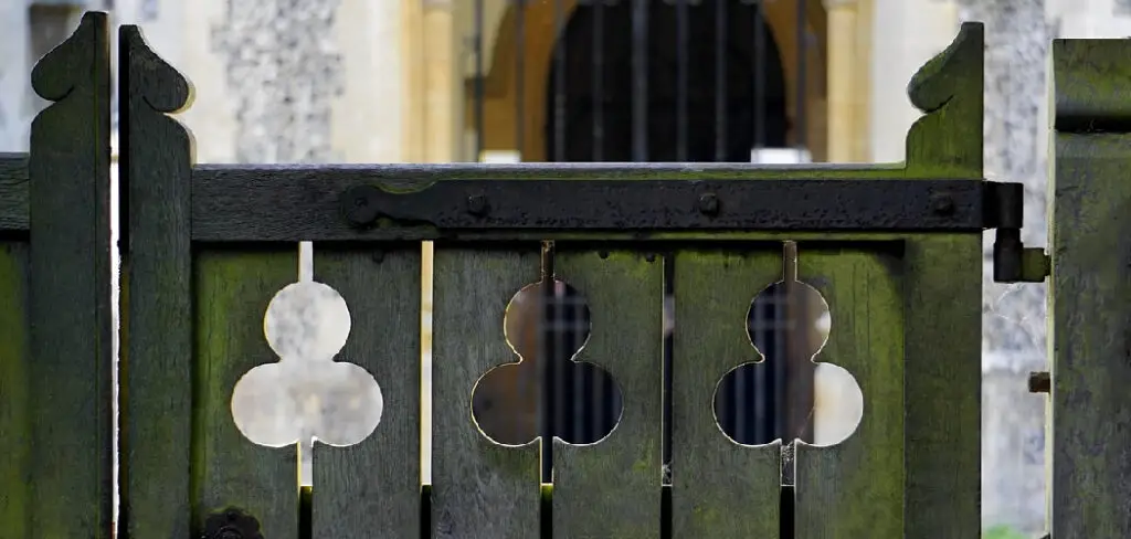 How to Repaint a Rusty Metal Gate