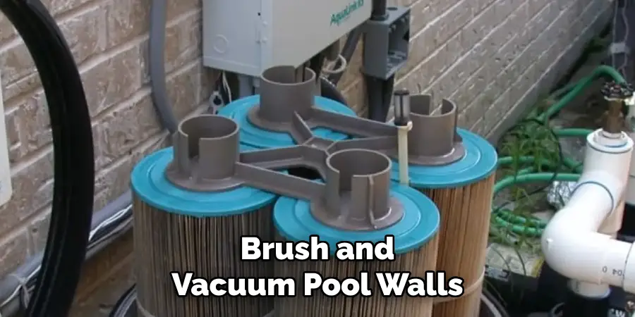 Brush and Vacuum Pool Walls