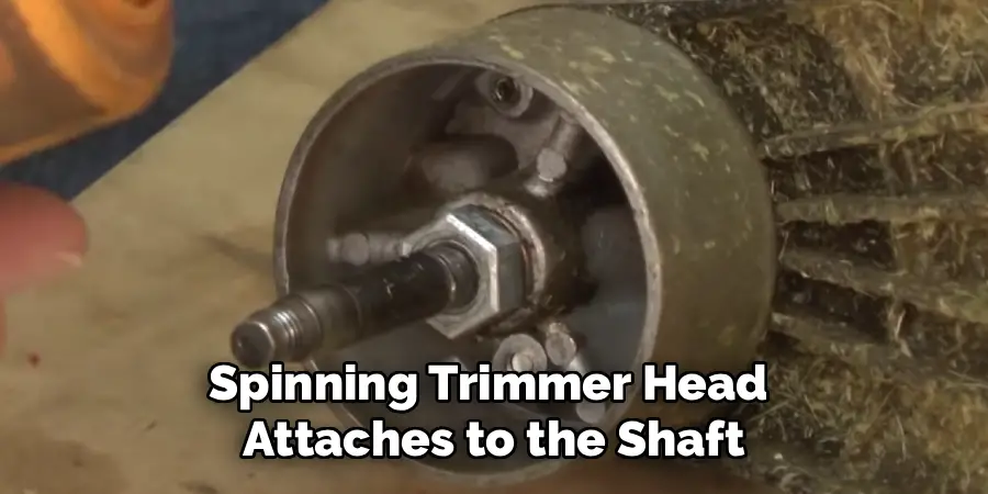 Spinning Trimmer Head
Attaches to the Shaft
