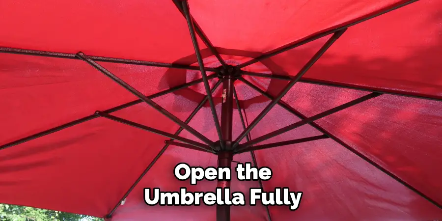 Open the
Umbrella Fully