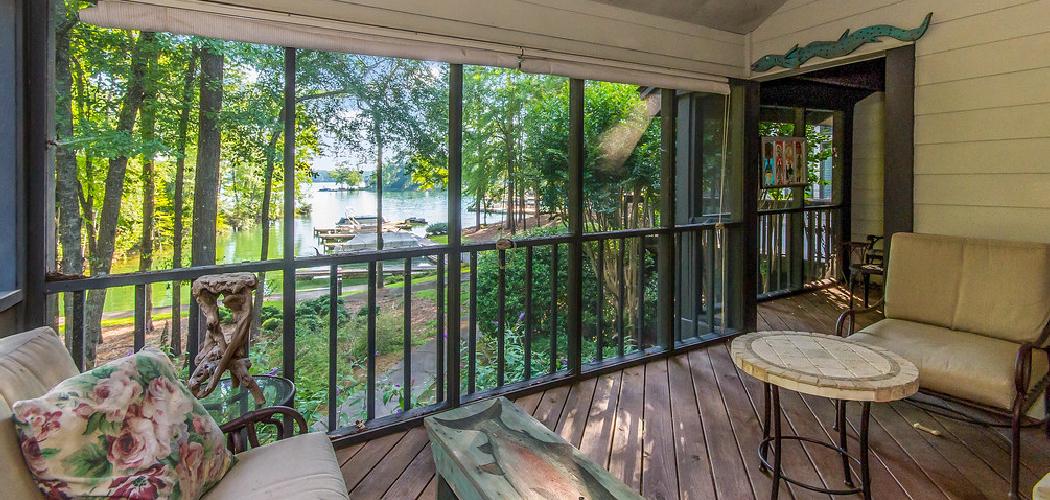 How to Heat a Screened in Porch