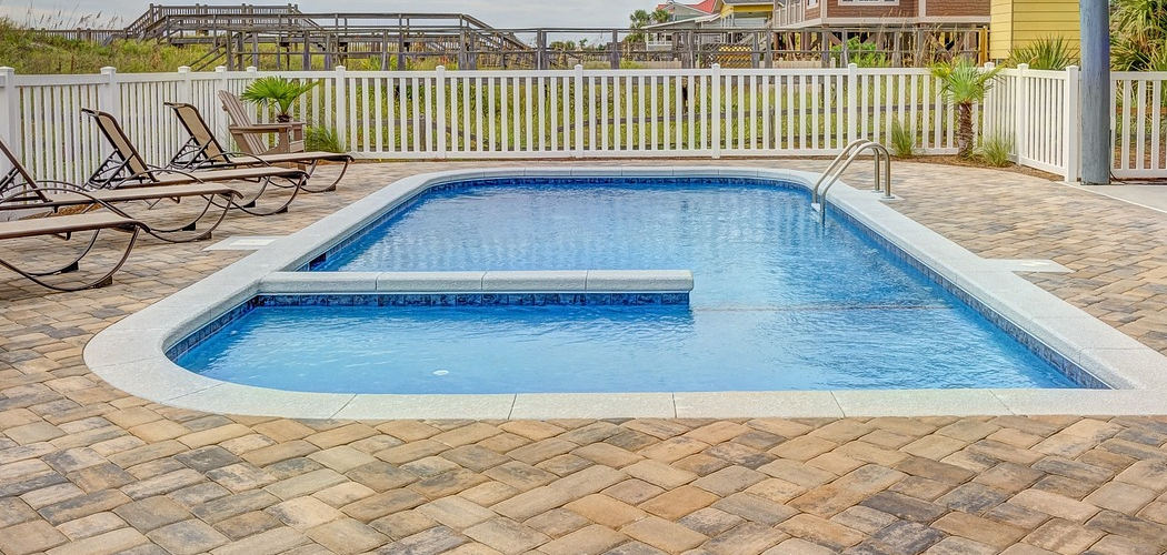 How to Remove Calcium from Pool Tiles