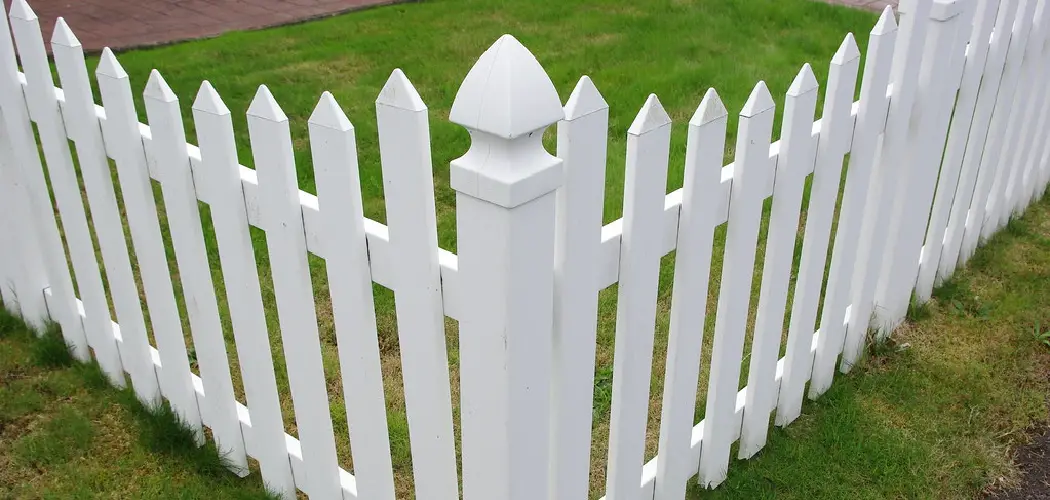 How to Cut a Vinyl Fence