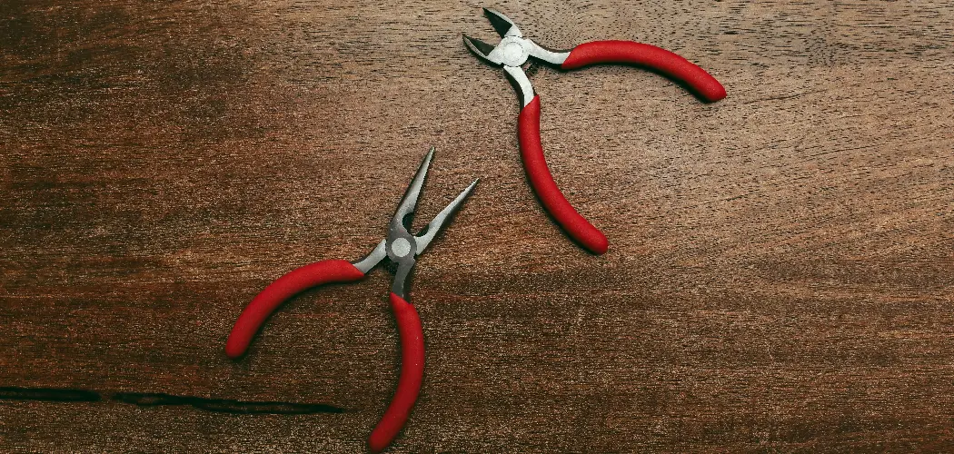 How to Use Fence Pliers
